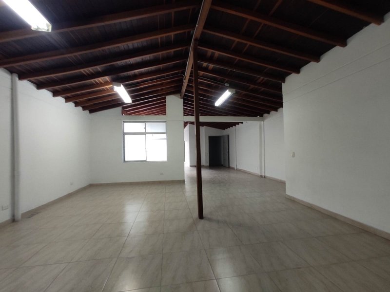 Local para el arriendo en Envigado el codigo es 17358 Foto 4