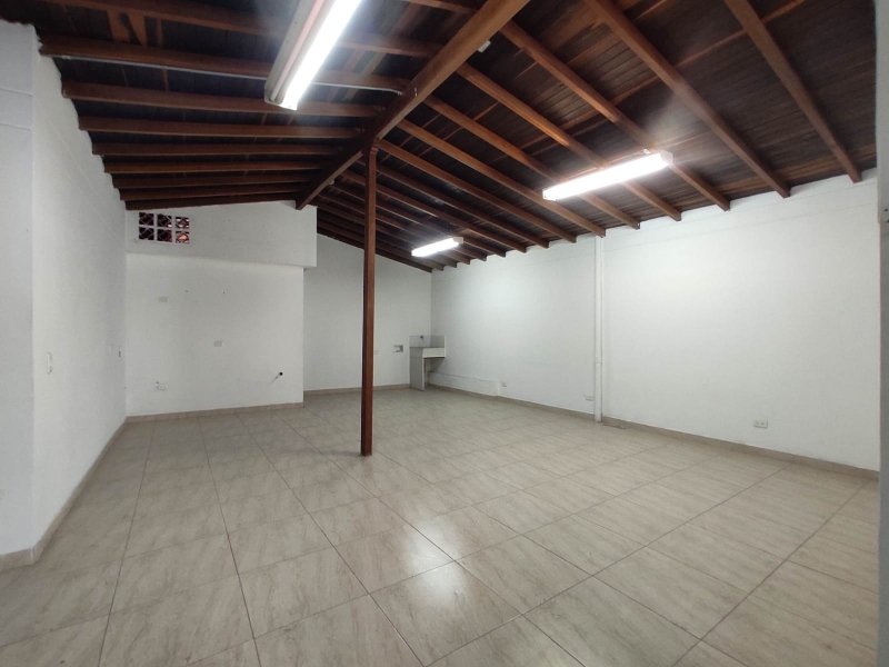 Local para el arriendo en Envigado el codigo es 17358 Foto 3