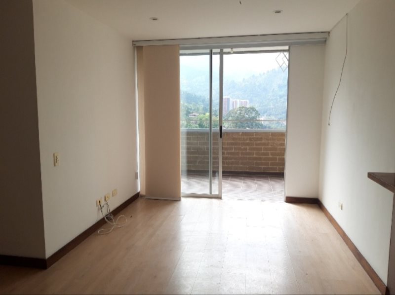 Apartamento para el arriendo en Envigado el codigo es 16666 Foto 5