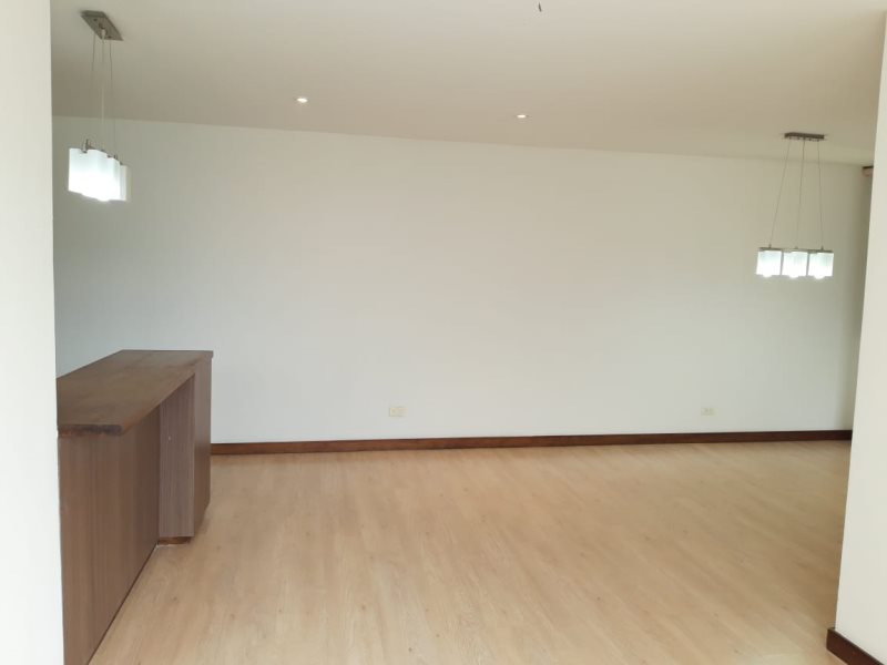 Apartamento para el arriendo en Envigado el codigo es 16666 Foto 8