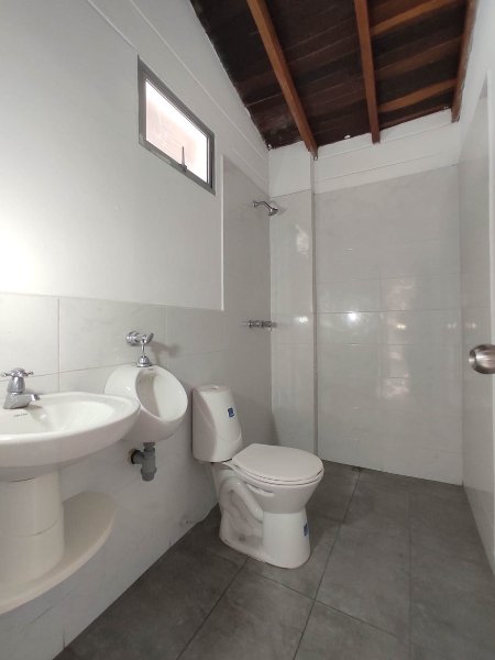 Local para el arriendo en Envigado el codigo es 17358 Foto 10