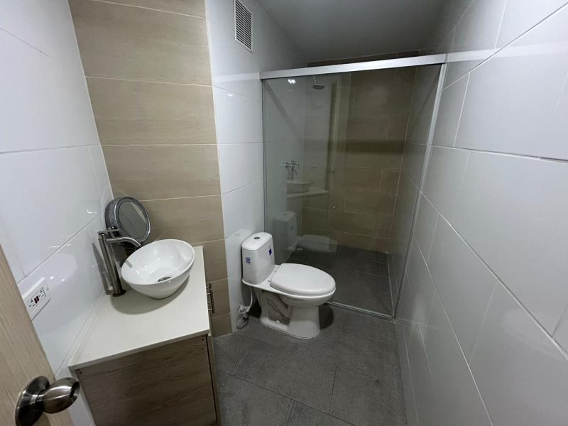 Apartamento para el arriendo en Envigado el codigo es 17100 Foto 13