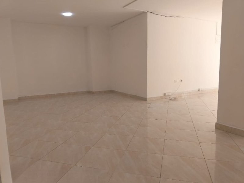 Local para el arriendo en Envigado el codigo es 17361 Foto 5