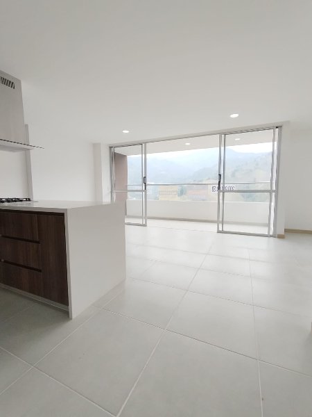 Apartamento para el arriendo en Sabaneta el codigo es 17916 Foto 4