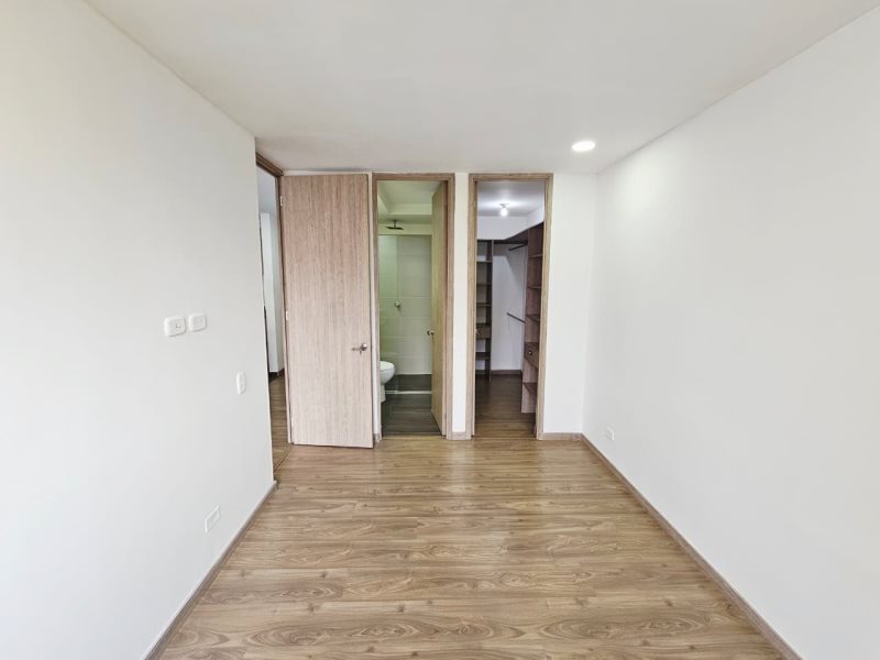 Apartamento para el arriendo en Sabaneta el codigo es 16686 Foto 8