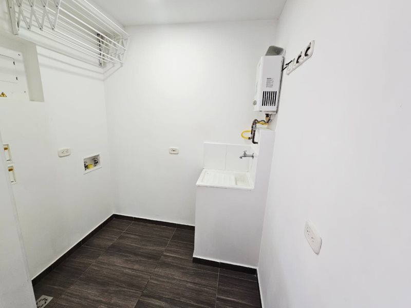 Apartamento para el arriendo en Sabaneta el codigo es 16686 Foto 14