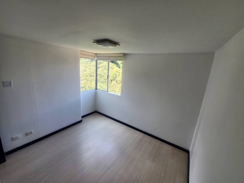 Apartamento para el arriendo en Envigado el codigo es 16816 Foto 10