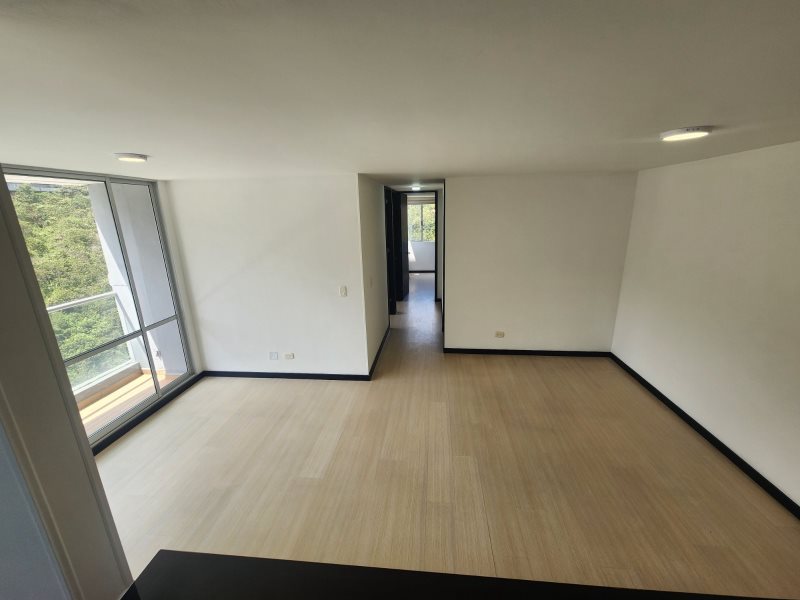 Apartamento para el arriendo en Envigado el codigo es 16816 Foto 3
