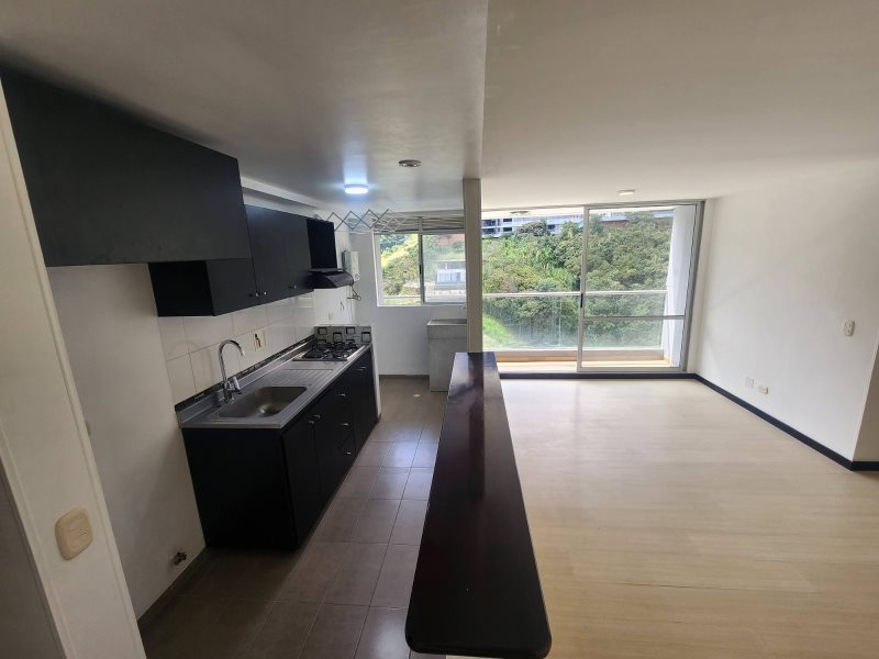 Apartamento para el arriendo en Envigado el codigo es 16816 Foto 2