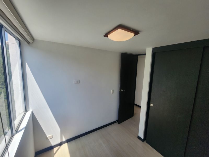 Apartamento para el arriendo en Envigado el codigo es 16816 Foto 11