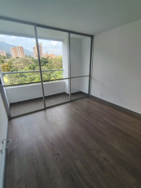 Apartamento para el arriendo en Itagüí el codigo es 16861 Foto 4