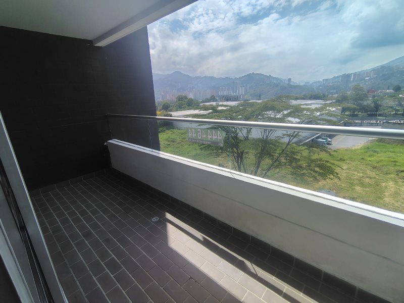 Apartamento para el arriendo en Itagüí el codigo es 16861 Foto 3