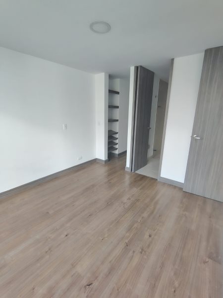 Apartamento para el arriendo en Itagüí el codigo es 16861 Foto 8