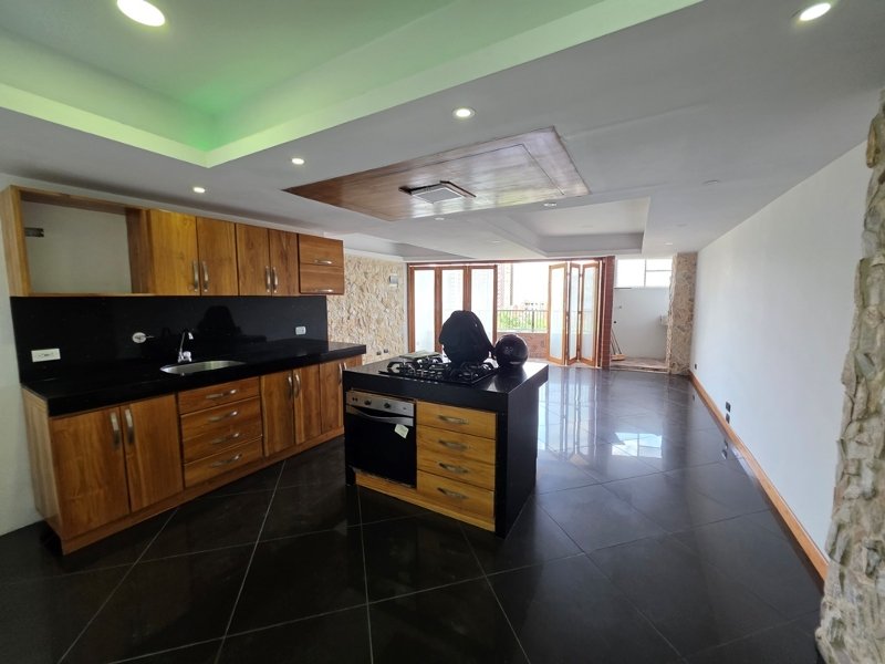 Apartamento para el arriendo en Envigado el codigo es 14998 Foto 4