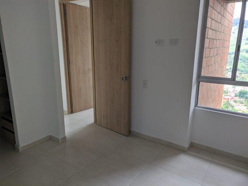 Apartamento para el arriendo en Sabaneta el codigo es 13175 Foto 6