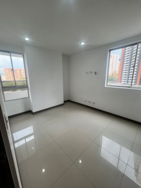 Apartamento para el arriendo en Sabaneta el codigo es 7047 Foto 4