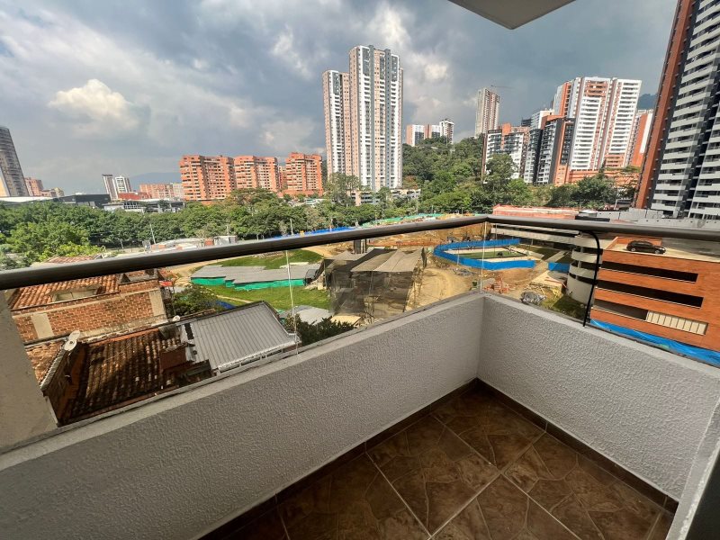 Apartamento para el arriendo en Sabaneta el codigo es 7047 Foto 3