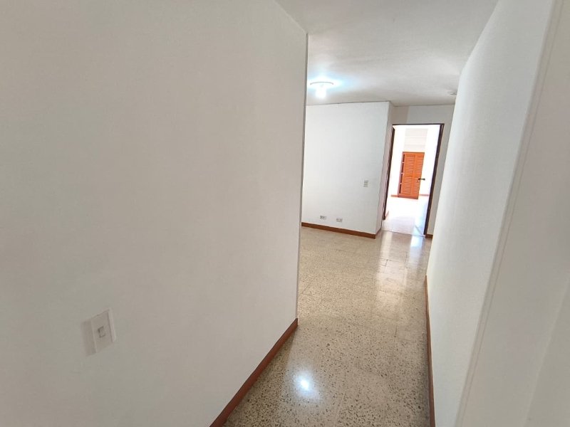 Apartamento para el arriendo en Medellín el codigo es 17437 Foto 5