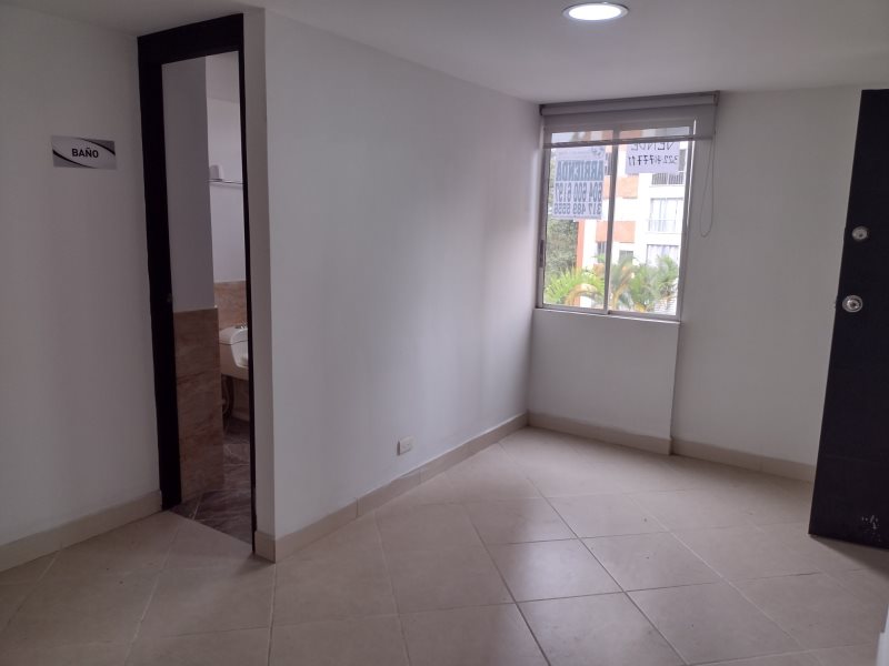 Oficina para el arriendo en Medellín el codigo es 16870 Foto 2