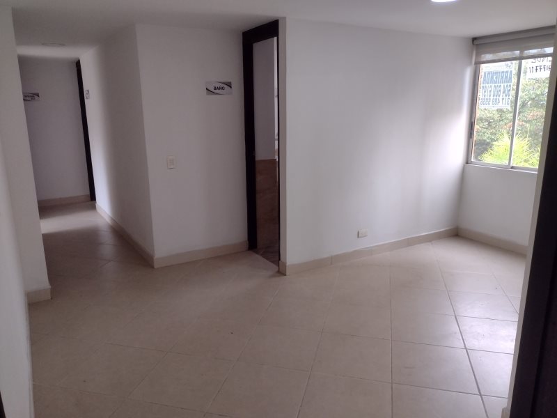 Oficina para el arriendo en Medellín el codigo es 16870 Foto 9