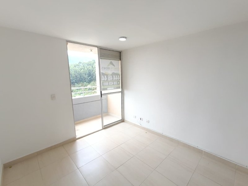 Apartamento para el arriendo en Sabaneta el codigo es 17883 Foto 6