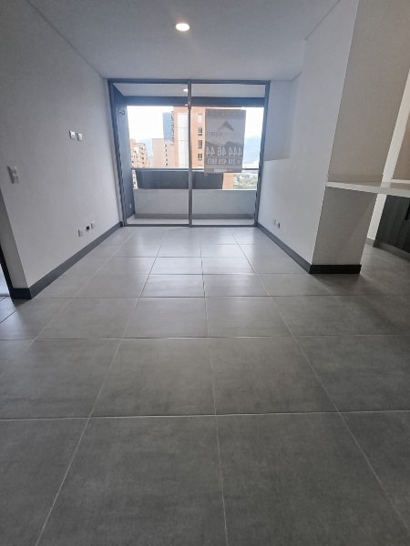 Apartamento para el arriendo en Medellín el codigo es 17399 Foto 6