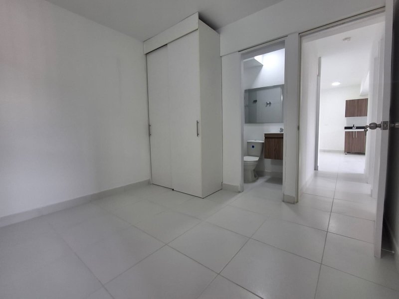 Apartamento para el arriendo en Itagüí el codigo es 17669 Foto 9