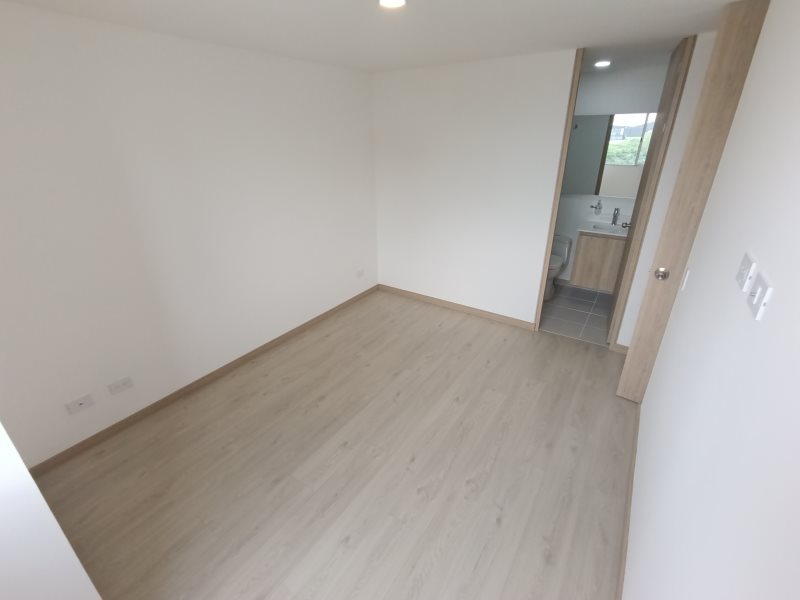 Apartamento para el arriendo en Sabaneta el codigo es 17028 Foto 13