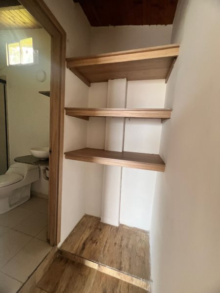 Casa-Finca para el arriendo en Envigado el codigo es 16865 Foto 10