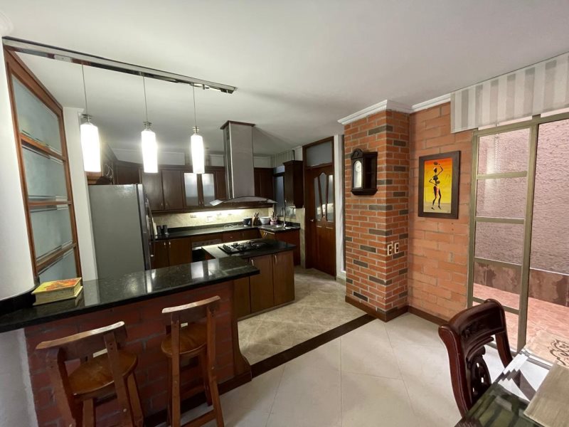 Apartamento para el arriendo en Sabaneta el codigo es 9307 Foto 2