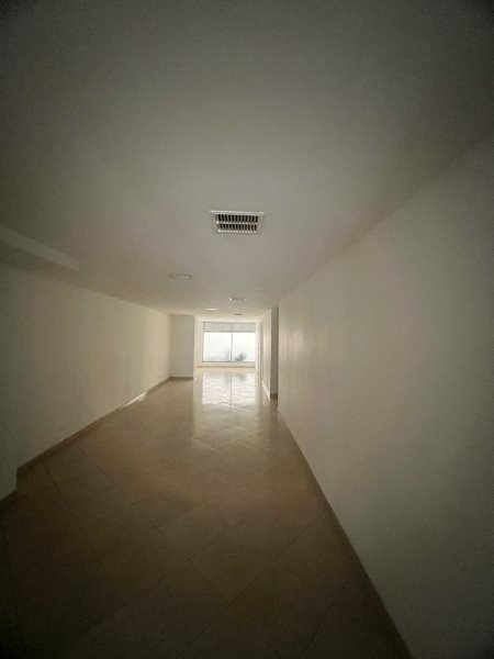 Local para el arriendo en Medellín el codigo es 16902 Foto 4