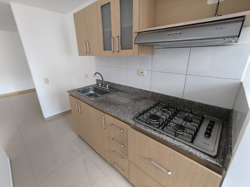 Apartamento para el arriendo en Sabaneta el codigo es 5519 Foto 2
