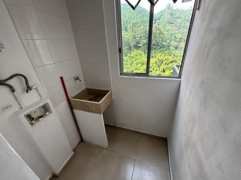 Apartamento para el arriendo en Sabaneta el codigo es 17068 Foto 15