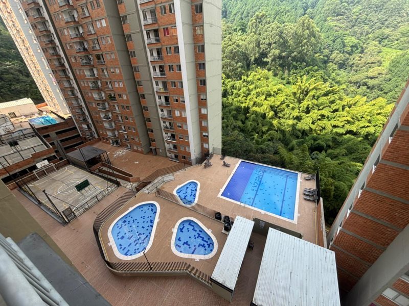 Apartamento para el arriendo en Sabaneta el codigo es 17068 Foto 7