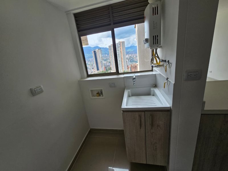Apartamento para el arriendo en Sabaneta el codigo es 16154 Foto 17