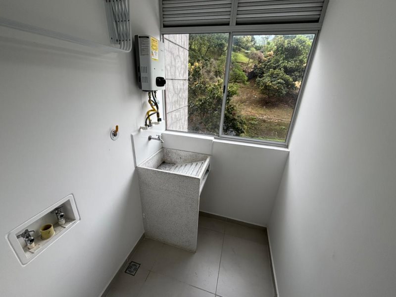 Apartamento para el arriendo en Sabaneta el codigo es 15463 Foto 15