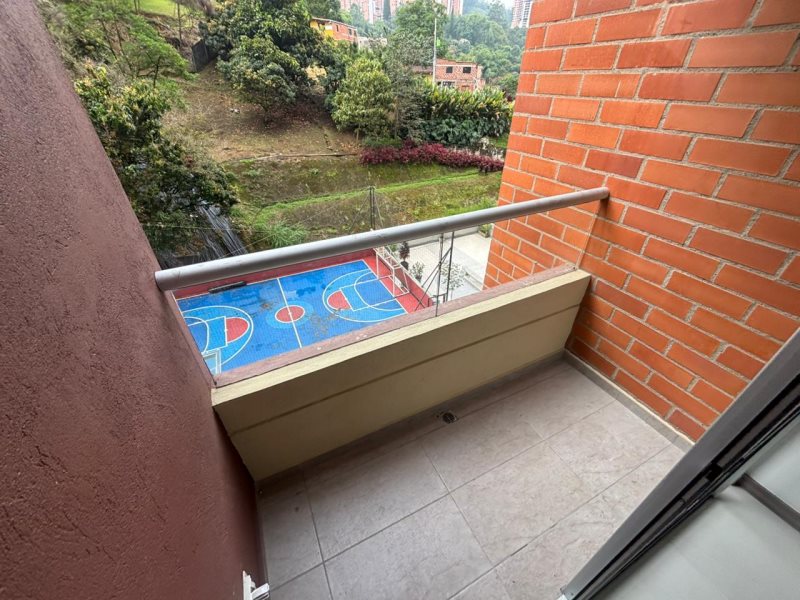 Apartamento para el arriendo en Sabaneta el codigo es 15463 Foto 5