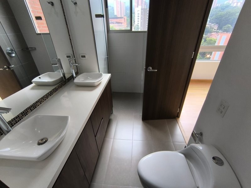 Apartamento para el arriendo en Envigado el codigo es 16854 Foto 22