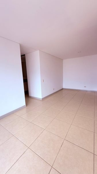 Apartamento para el arriendo en La Estrella el codigo es 17021 Foto 5