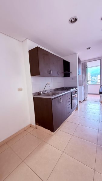 Apartamento para el arriendo en La Estrella el codigo es 17021 Foto 3