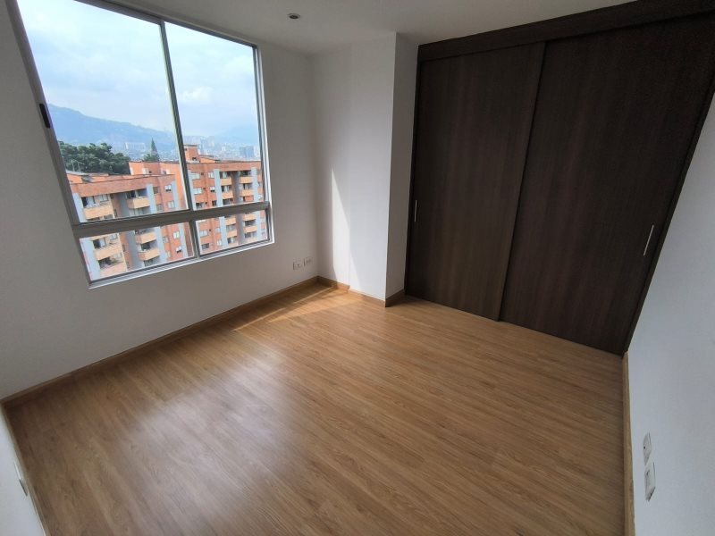 Apartamento para el arriendo en Envigado el codigo es 16854 Foto 11