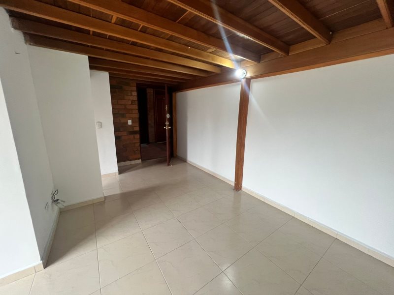 Apartamento para el arriendo en Sabaneta el codigo es 17086 Foto 3