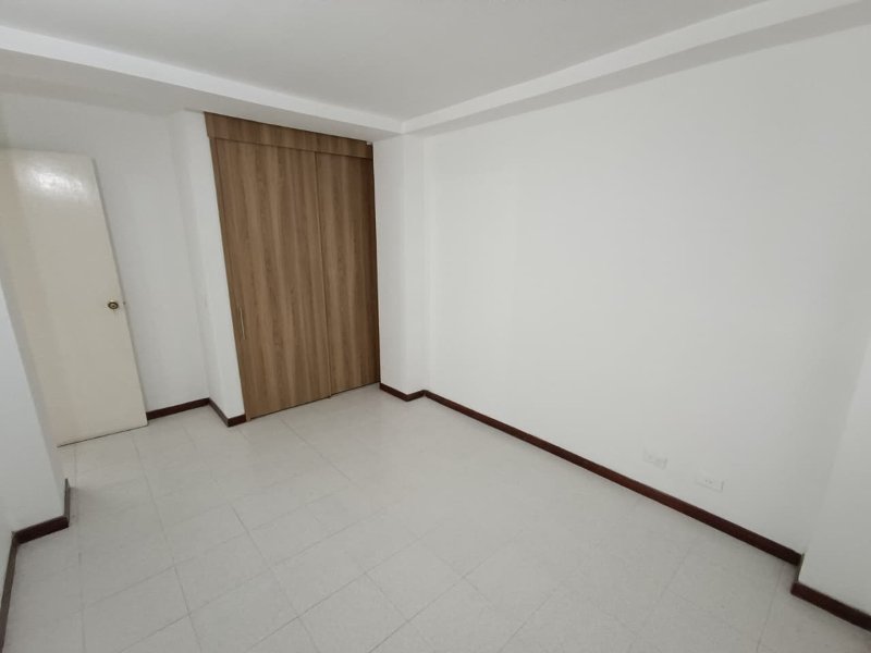 Apartamento para el arriendo en Itagüí el codigo es 17856 Foto 6