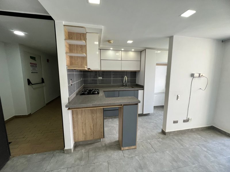 Apartamento para el arriendo en Sabaneta el codigo es 17084 Foto 2