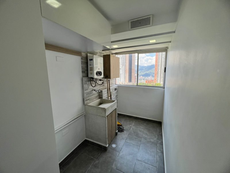 Apartamento para el arriendo en Sabaneta el codigo es 17084 Foto 12