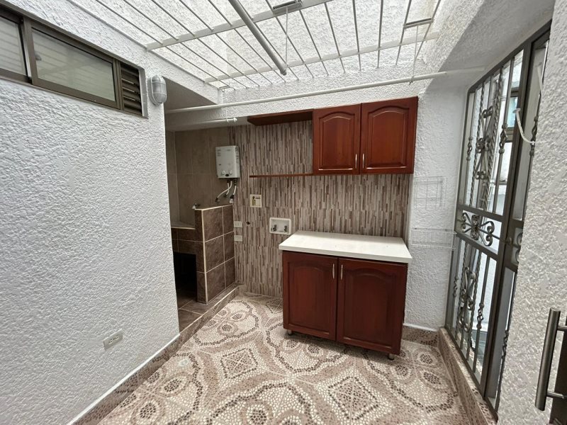Apartamento para el arriendo en Envigado el codigo es 17112 Foto 22
