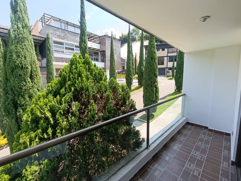 Casa para el arriendo en Sabaneta el codigo es 17025 Foto 11