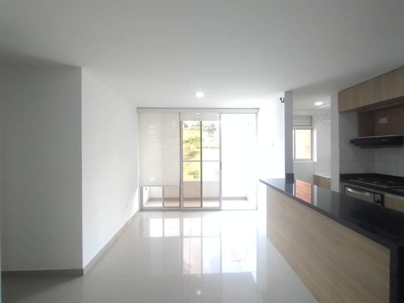 Apartamento para el arriendo en Sabaneta el codigo es 17906 Foto 4