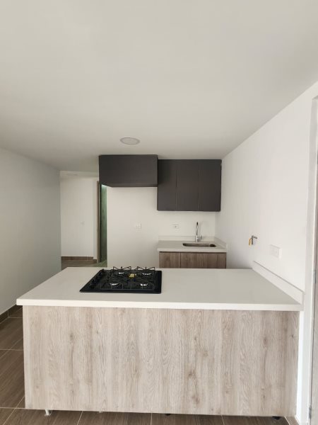 Apartamento para el arriendo en Sabaneta el codigo es 17023 Foto 2