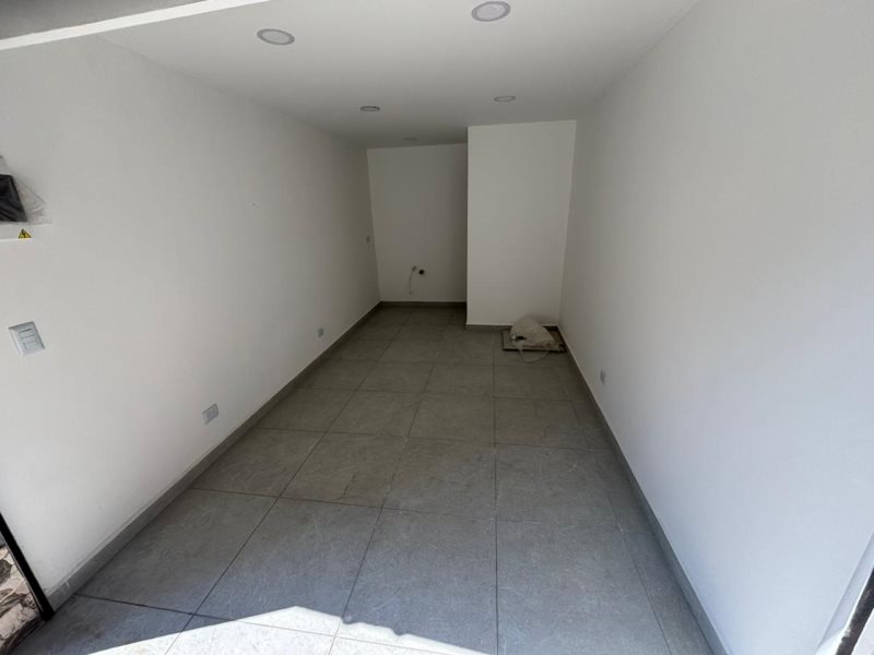 Local para el arriendo en Sabaneta el codigo es 16869 Foto 2